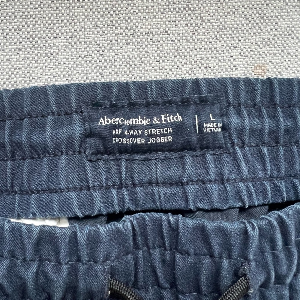 Men’s L navy Abercrombie joggers